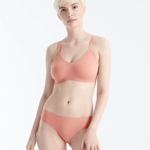 Knix Padded V-Neck Bra - Thin Strap